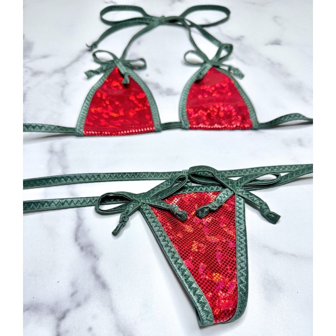 Holographic Red with Dark Green Christmas Bows Micro G-string Set